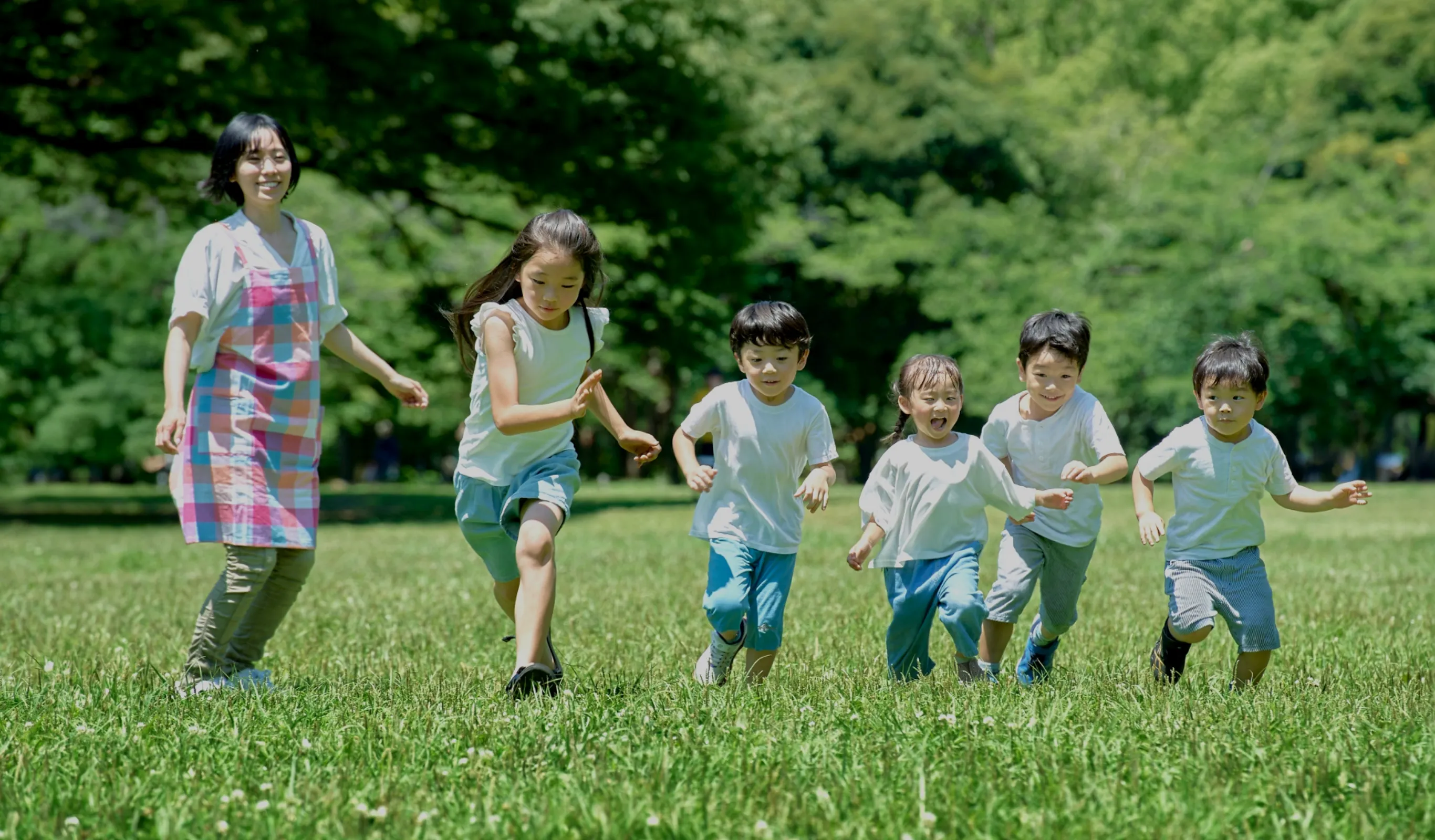緑の風にのって、子供たちの笑顔と未来を育みます
